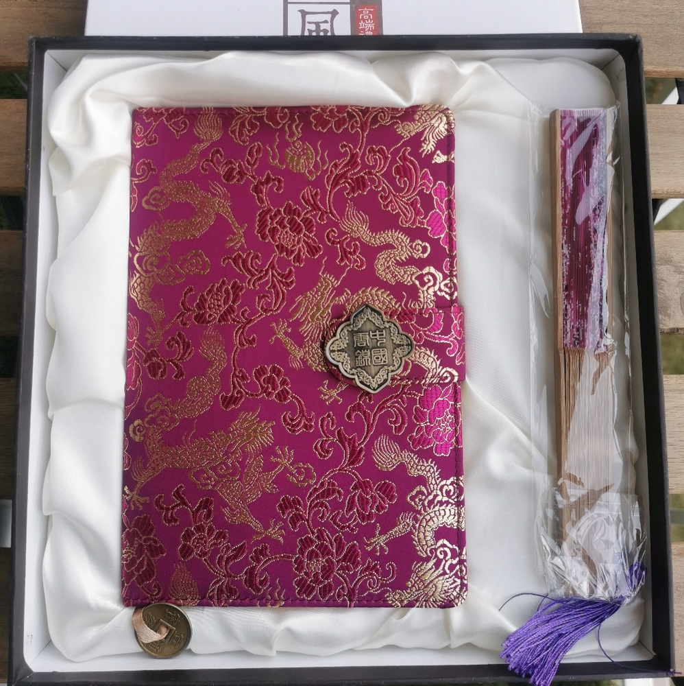 Price dropped‼️Vintage Chinese Silk Notebook set